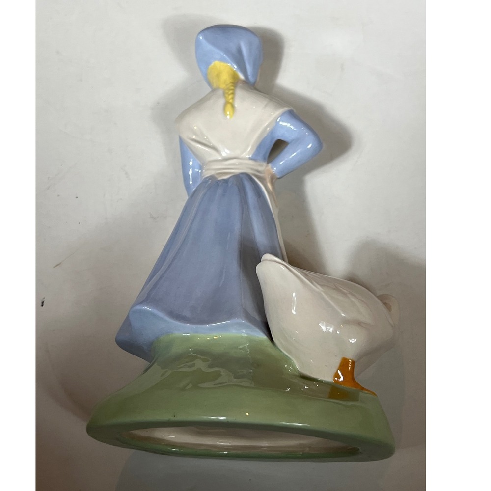 Vintage Porcelain‎ Figurine Girl with Goose Shepherdess Farmhouse Decor - Picture 4 of 6